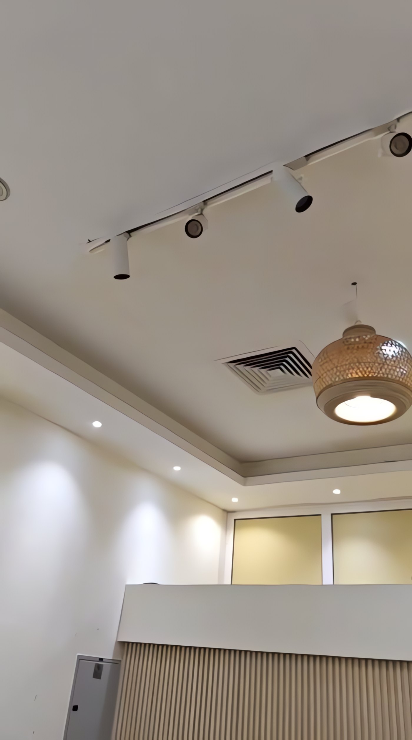 Beauty Salon Fit-Out, Ceilings & lighting